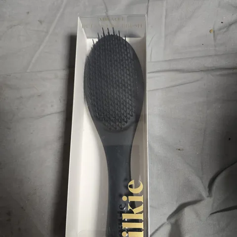 SILKIE MIRACLE DETANGLING HAIRBRUSH 