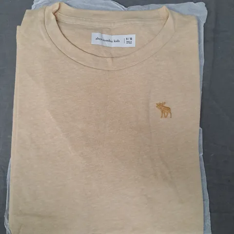 ABERCROMBIE KIDS T-SHIRT IN YELLOW SIZE 9/10 YEARS