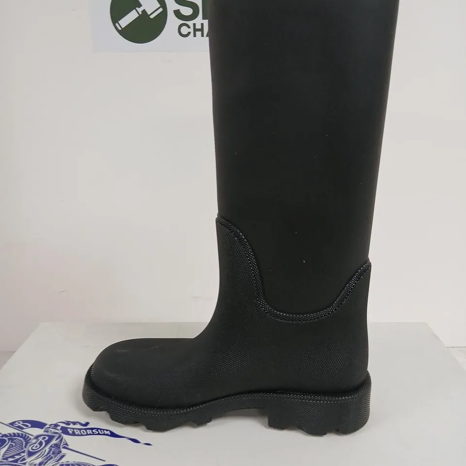 BURBERRY BLACK KNEE-HIGH RUBBER BOOTS – MEN'S UK 10 (EU 44)