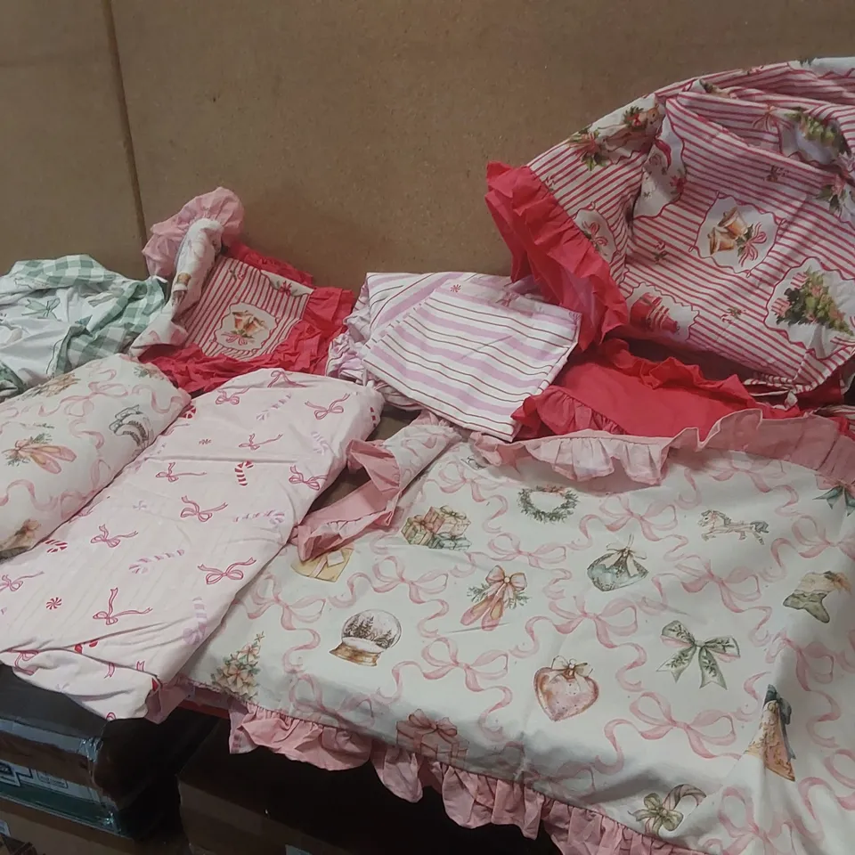 BOX CONTAINING A VERY LARGE QUANTITY OF ASSORTED BEDDING ITEMS