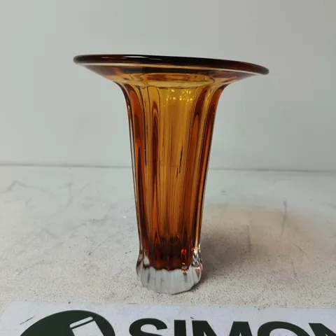 VINTAGE ART DECO AMBER GLASS TRUMPET VASE