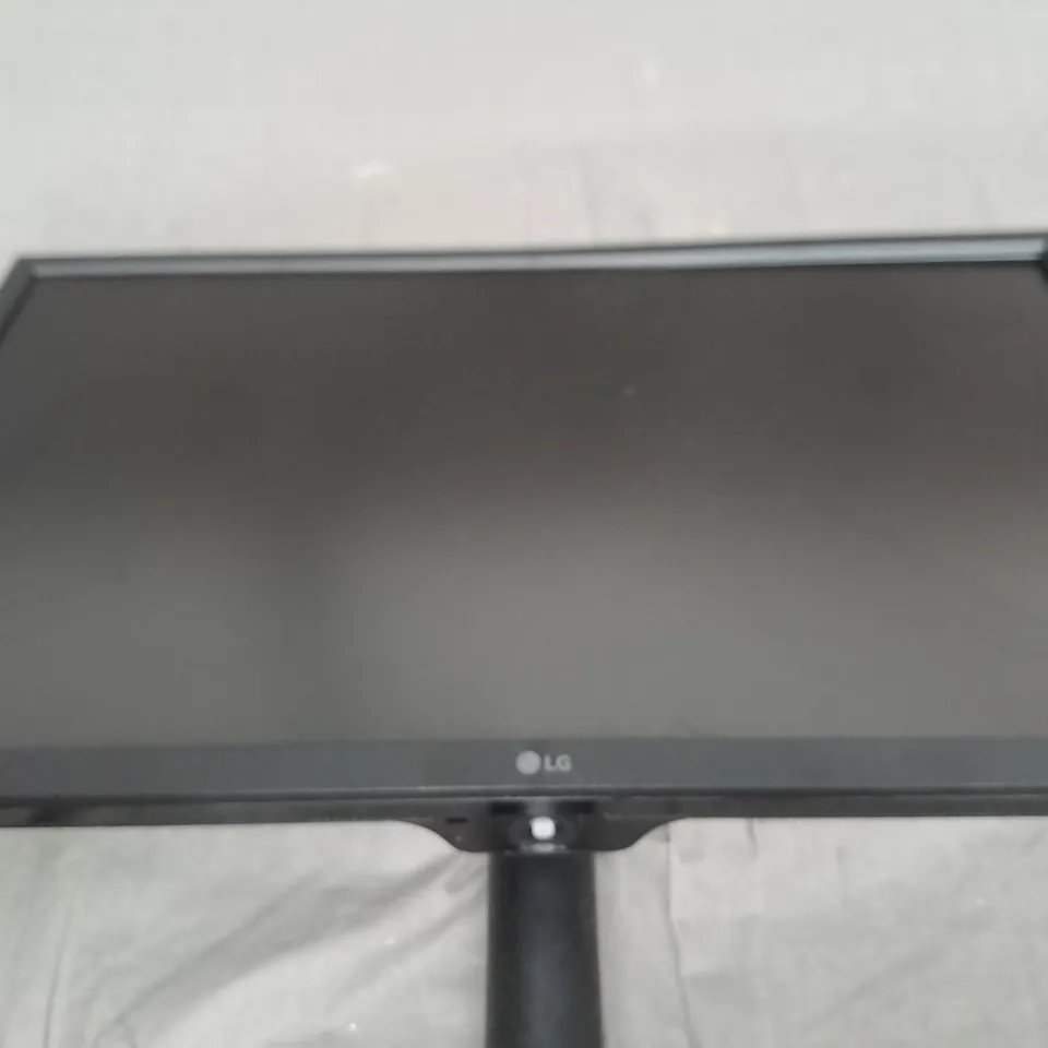 LG 23.6" ULTRAGEAR FULL HD 144HZ 1MS GAMING MONITO