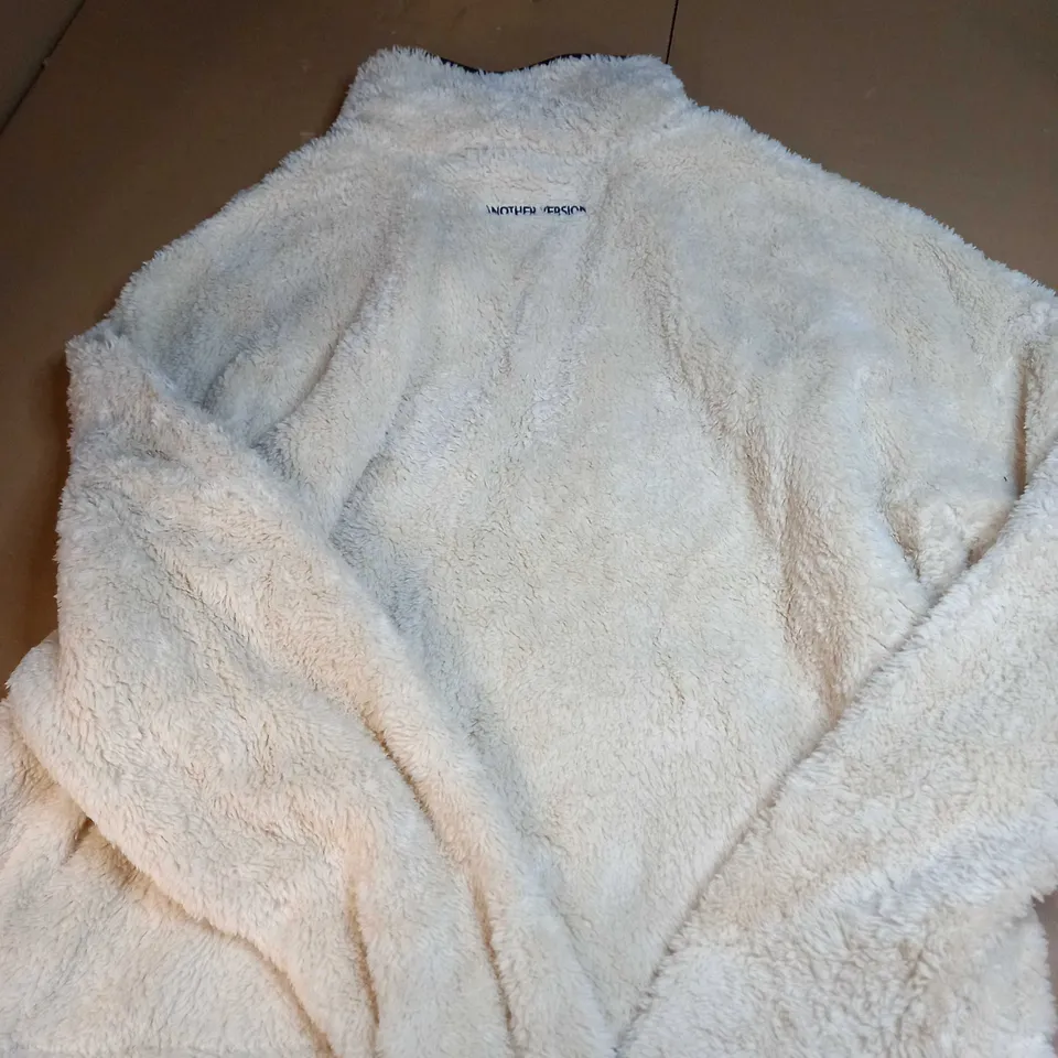 ANOTHER VERSION FLUFFY QUARTER ZIP - UK SMALL