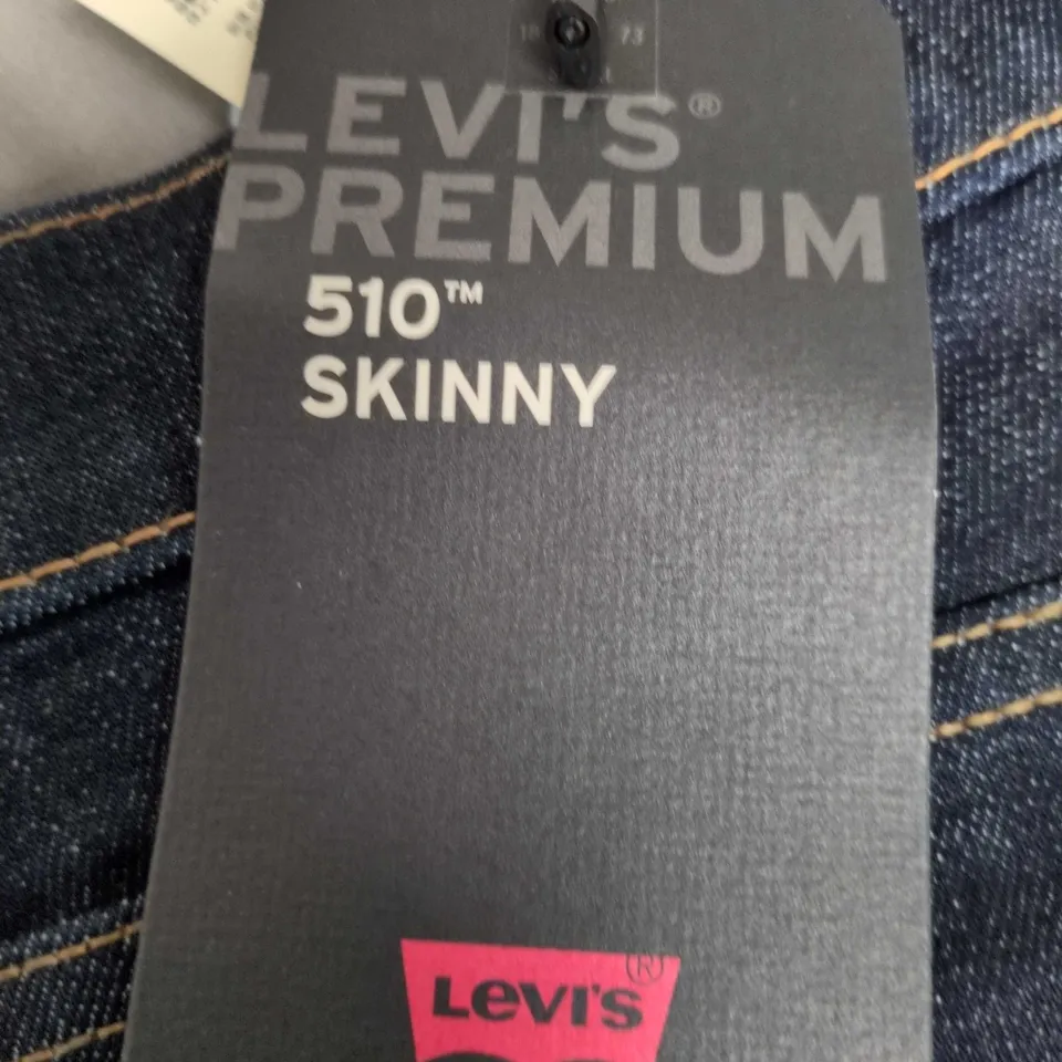 LEVI'S PREMIUM 510 SKINNY JEANS – MEN, UK 30 (US 30X32), DARK INDIGO DENIM