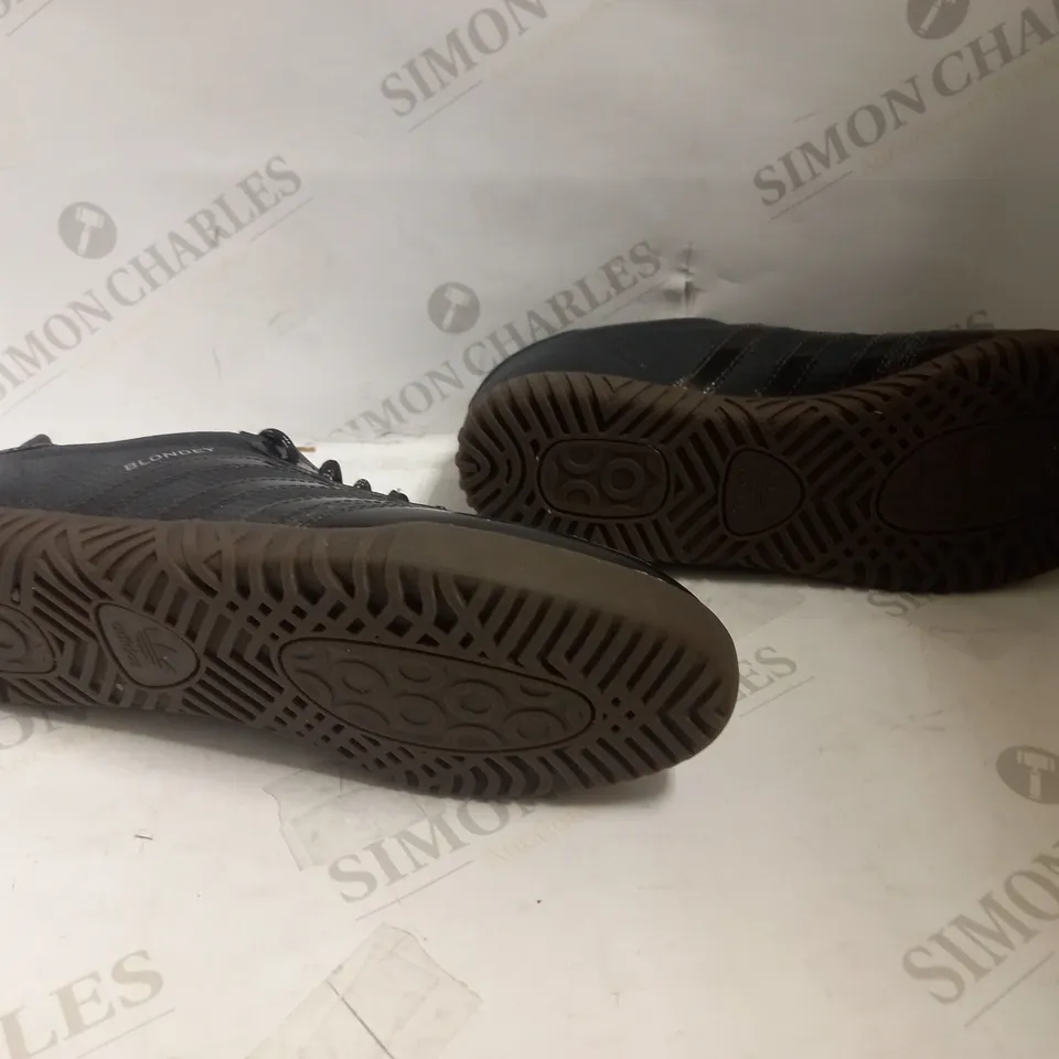 ADIDAS BLONDEY BROWN/GREY/BLACK - UK SIZE 10 1/2 