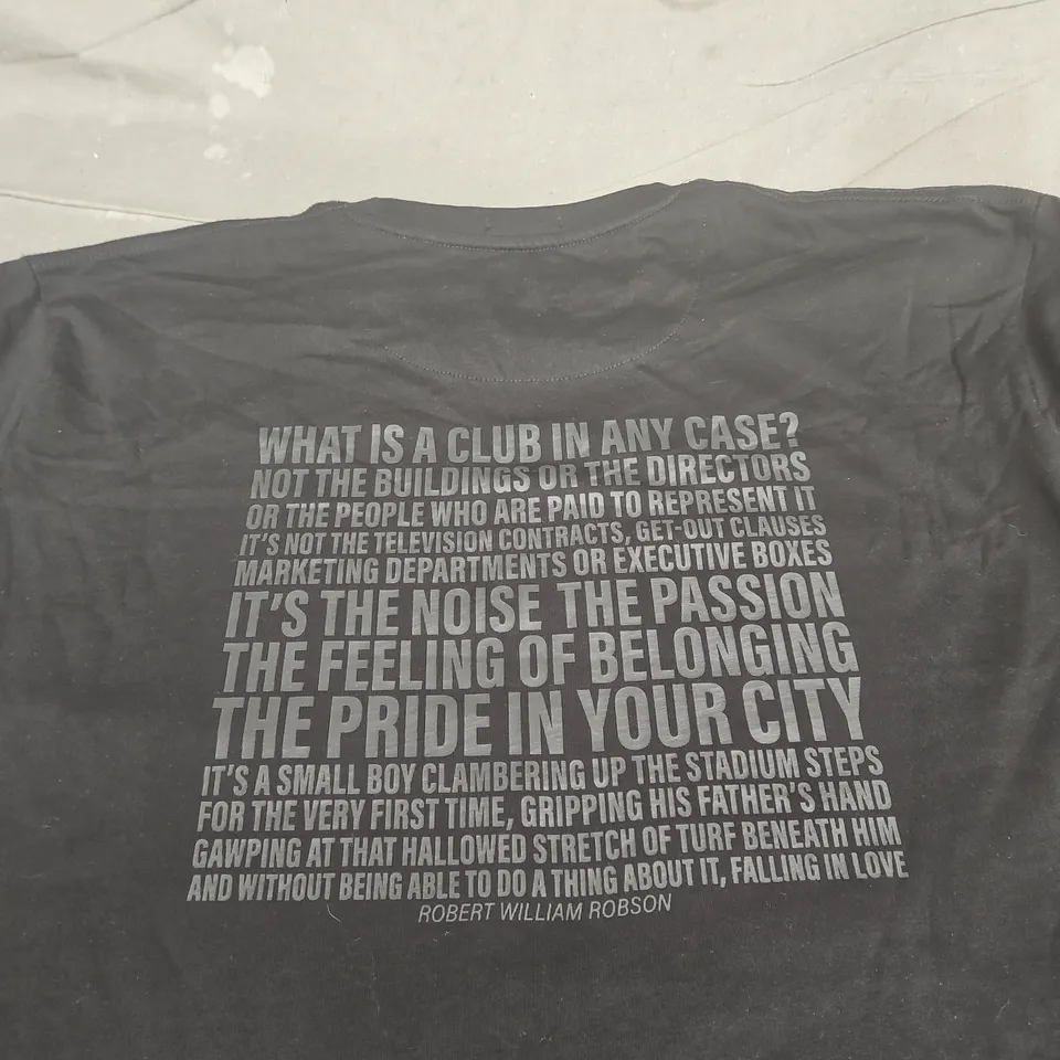 WEEKEND OFFENDER BLACK T-SHIRT 2XL (UK 22) – FRONT LOGO, LARGE BACK PRINT