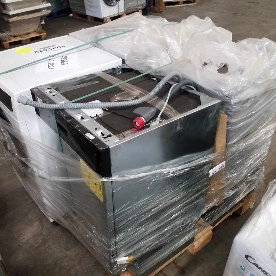 PALLET OF APPROXIMATELY 4 UNPROCESSED RAW RETURN WHITE GOODS TO INCLUDE;