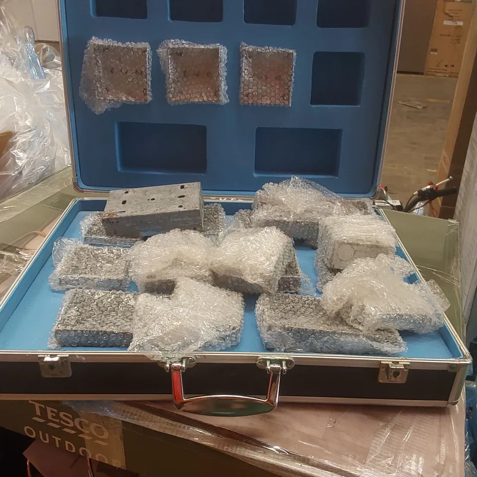 PALLET CONTAINING A VERY LARGE QUANTITY OF ASSORTED ITEMS INCLUDING: AIR COMPRESSOR, WALL SOCKET PARTS ECT
