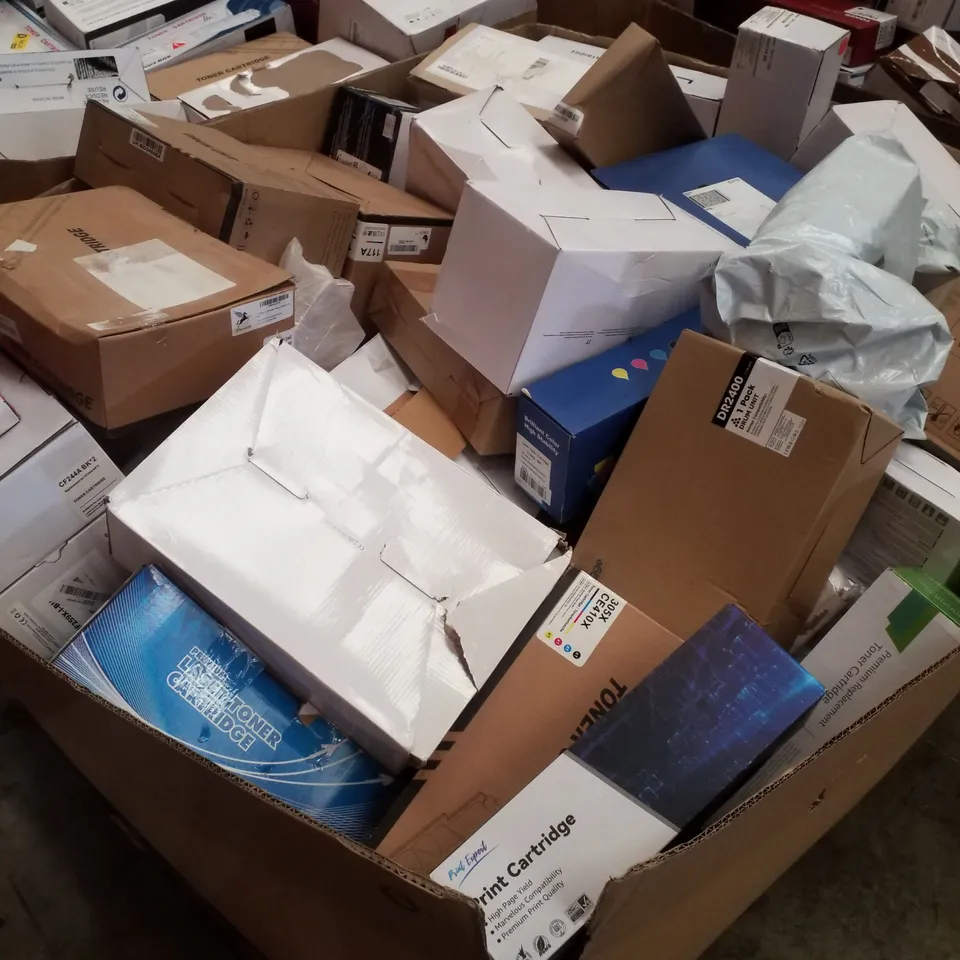 PALLET CONTAINING ASSORTED TONER CARTRIDGES 