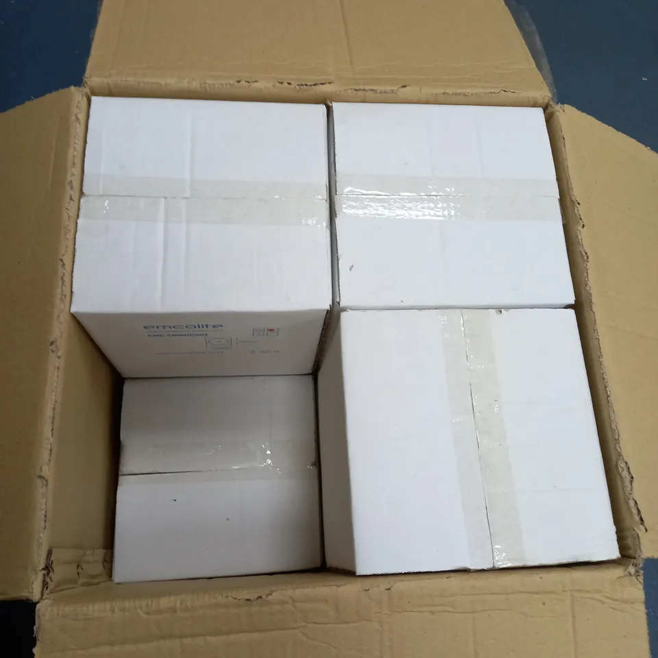 BOX OF 8 EMCOLITE CDMT TRIMLESS DOWNLIGHT 