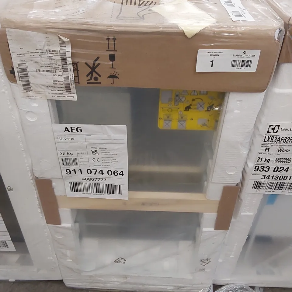 BOXED AEG BUILT-IN SLIMLINE DISHWASHER FSE72507P BLACK RRP £542