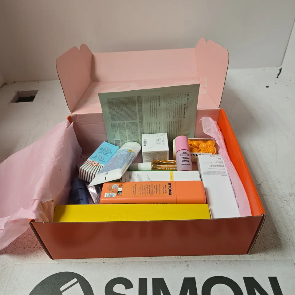 FESTIVAL BOX – THE ESSENTIAL FESTIVAL BEAUTY EDIT