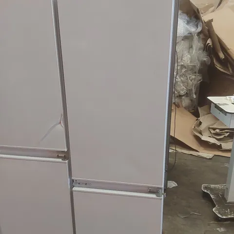 LOGIK LIFF7024 INTEGRATED 70/30 FRIDGE FREEZER - SLIDING HINGE