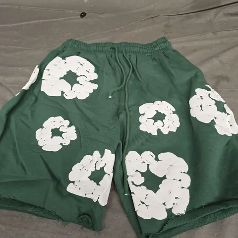 DENIM TEARS CASUAL SHORTS IN GREEN - SIZE SMALL