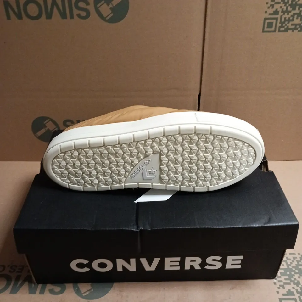BOXED PAIR OF CONVERSE CHUCK TAYLOR ALL STAR ELEMENTS MULES - 8