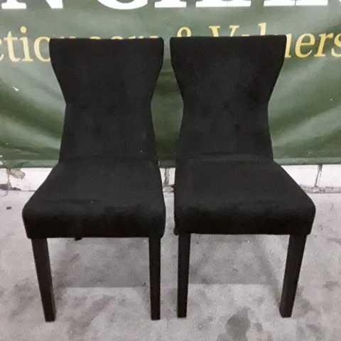 SET OF 2 KENSINGTON BLACK VELVET BUTTON BACK DINING CHAIR (BLACK LEG)