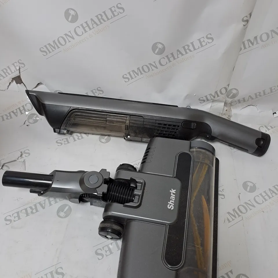 BOXED SHARK WANDVAC 2-IN-1 LIGHTWEIGHT CORDLESS HANDHELD VACUUM CLEANER