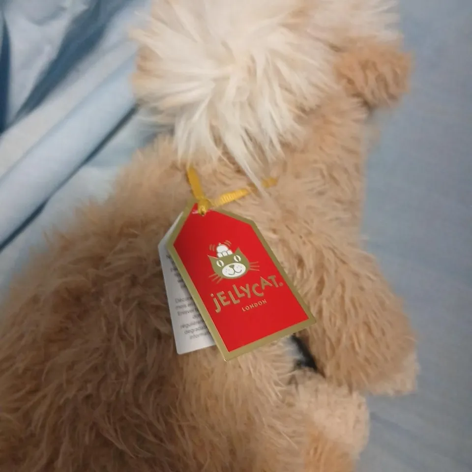 JELLYCAT CANTERBURY PLUSH – BEIGE SOFT TOY WITH LONDON TAG