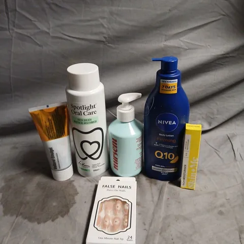 APPROXIMATEY 20 ASSORTED HEALTH AND BEAUTY PRODUCTS TO INCLUDE - NIVEA FIRMING BODY LOTION - VOLTAROL EMULGEL AND NURSEM HAND CREAM