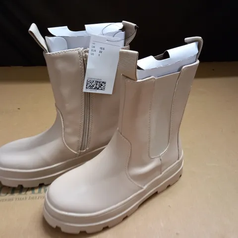 H&M LIGHT BROWN BOOTS - UK 13.5