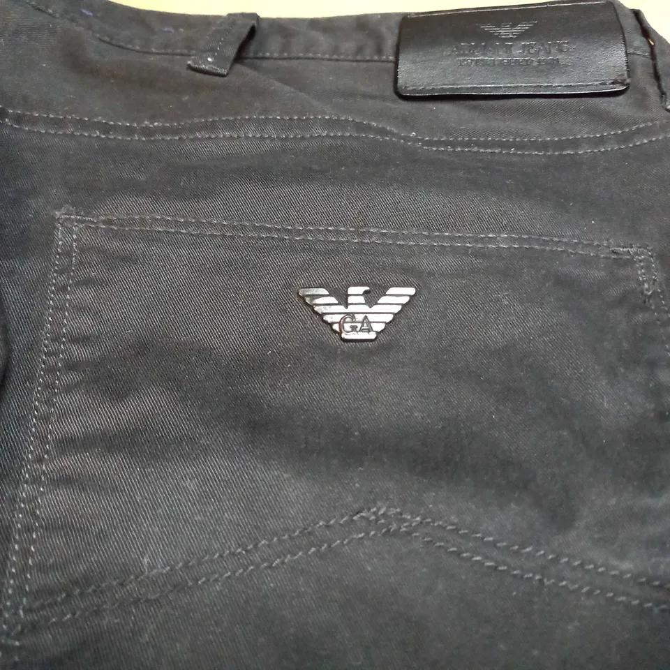 ARMANI STRAIGHT LEG JEANS IN BLACK - EU 33