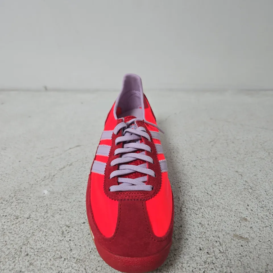 PAIR OF ADIDAS SNEAKERS – WOMENS - UK 4