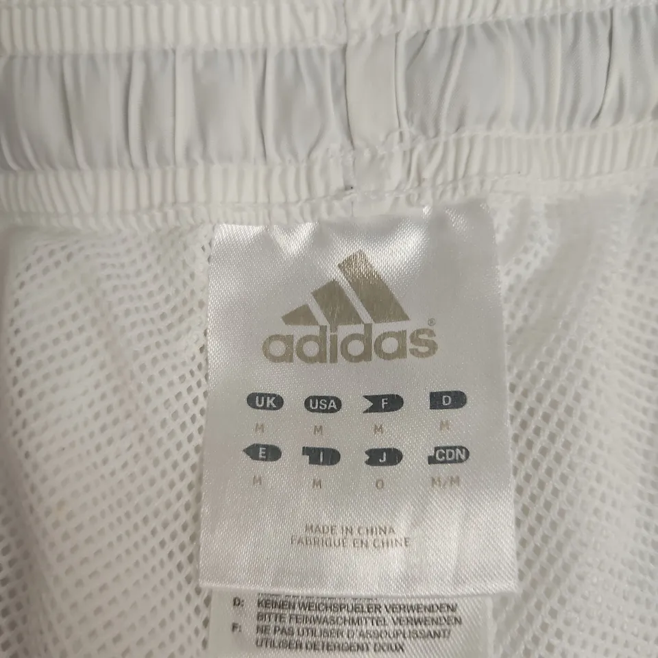 ADIDAS WHITE SHORTS – MEN'S UK MEDIUM (M) WITH BLUE SIDE STRIPES