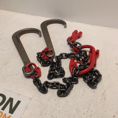 HEAVY-DUTY LIFTING CHAIN WITH TWO LARGE HOOKS AND SHACKLES – INDUSTRIAL HARDWARE