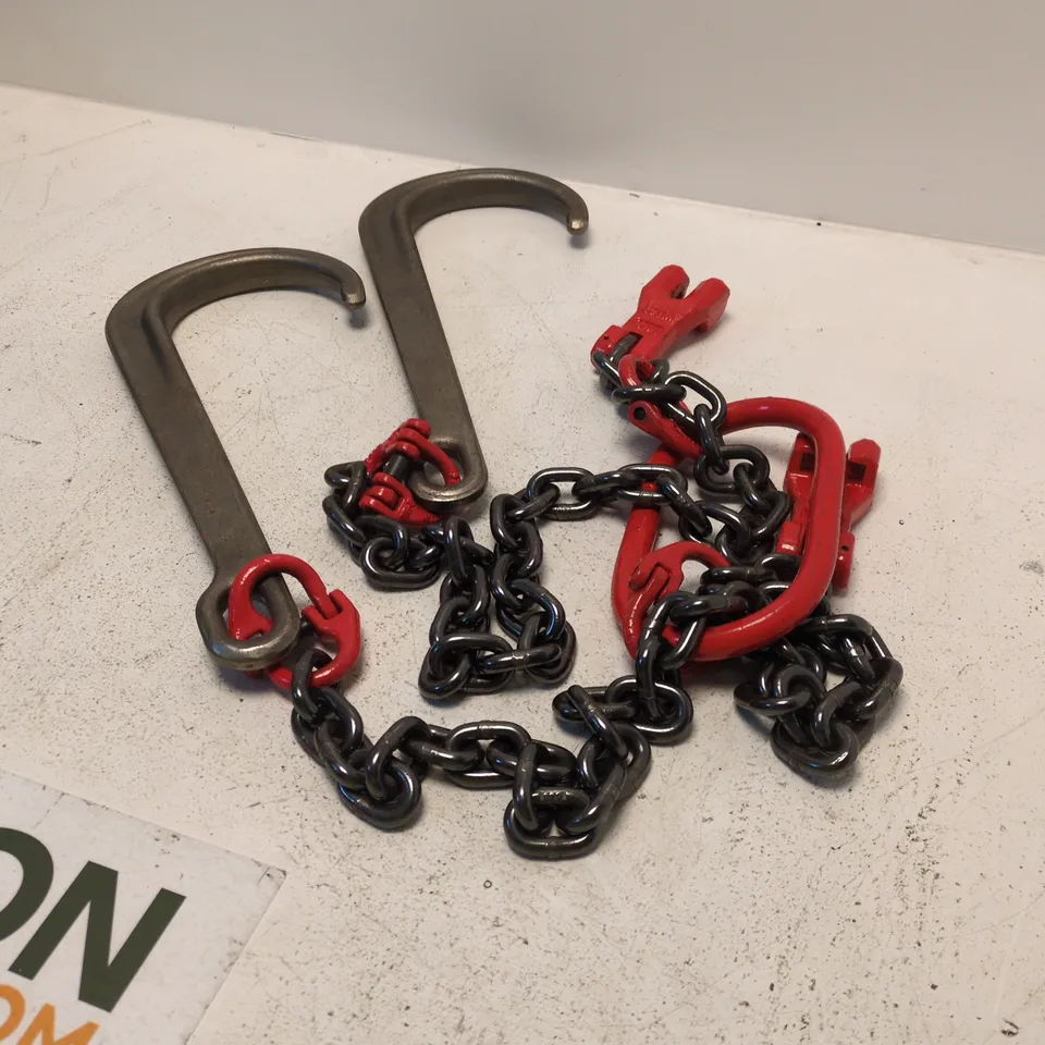HEAVY-DUTY LIFTING CHAIN WITH TWO LARGE HOOKS AND SHACKLES – INDUSTRIAL HARDWARE