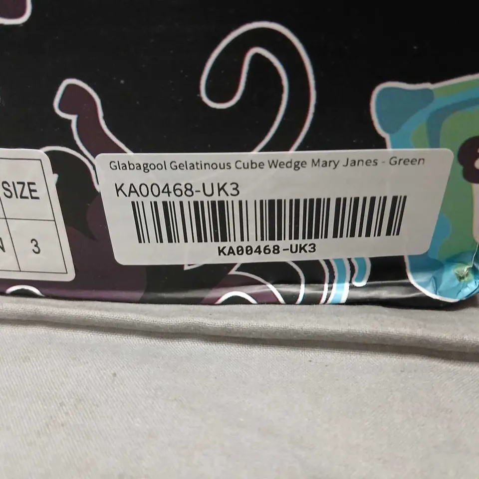KOI X DUNGEONS AND DRAGONS GLABAGOOL GELATINOUS CUBE WEDGE MARY JANES – GREEN, UK4