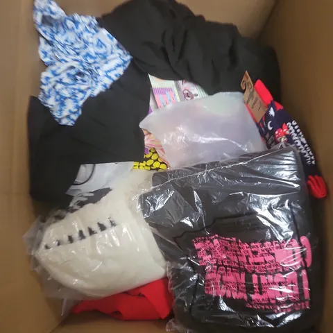 LARGE BOX OF APPROXIMATELY 25 ASSORTED CLOTHING ITEMS IN VARIOUS COLOURS, STYLES AND SIZES - COLLECTION ONLY