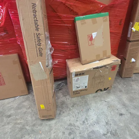 PALLET OF ASSORTED HOUSEHOLD GOODS AND PRODUCTS TO INCLUDE;KIDS VANITY TABLE,RETRACTABLE SAFETY GATE,PICTURE FRAME
