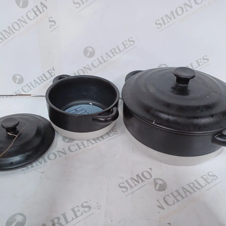 BUNDLEBERRY BY AMANDA HOLDEN PORCELAIN MEDIUM AND SMALL CASSEROLE DISH SET - BLACK & WHITE