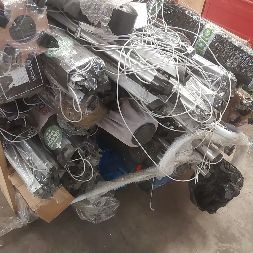 PALLET CONTAINING A LARGE QUANTITY OF CLOTHES DRYERS AND PARASOLS ECT