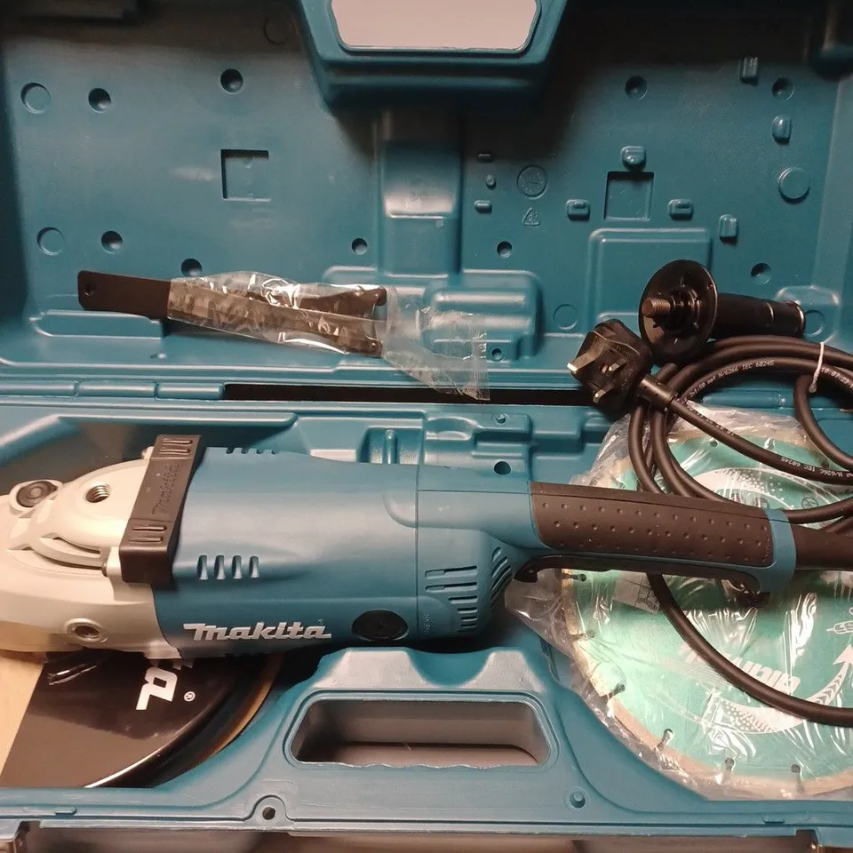 BOXED MAKITA 230MM ANGLE GRINDER RRP £142.99