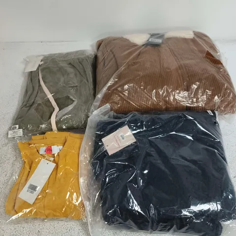 APPROXIMATELY 30 ASSORTED CLOTHING ITEMS IN VARIOUS SIZES, STYLES & COLOURS TO INCLUDE BRANDS SUCH AS LA MAREY, SOULSTAR, &MAISI, ETC - COLLECTION ONLY