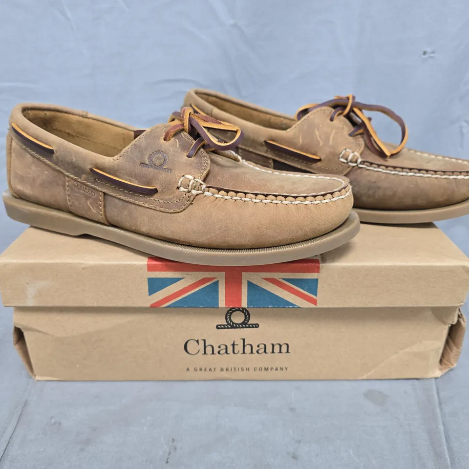 BOXED PAIR OF CHATHAM SHOES IN WALNUT SIZE 7.5 (EU 41.5)