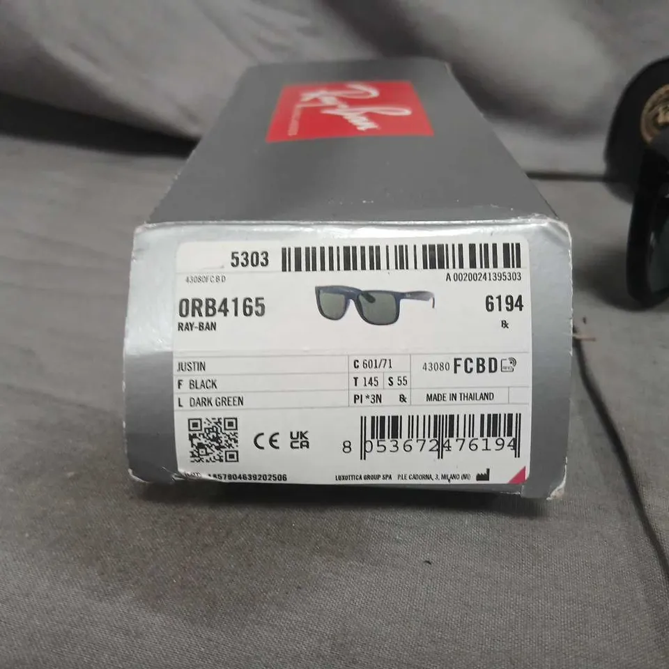 RAY-BAN RB4165 JUSTIN SUNGLASSES – BLACK FRAME, DARK GREEN LENSES