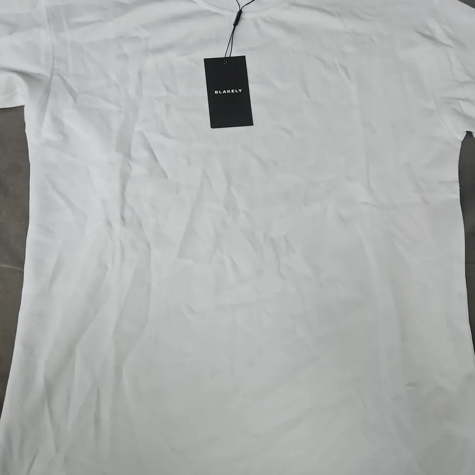 BLAKELY SHORT SLEEVE T-SHIRT IN WHITE SIZE SMALL