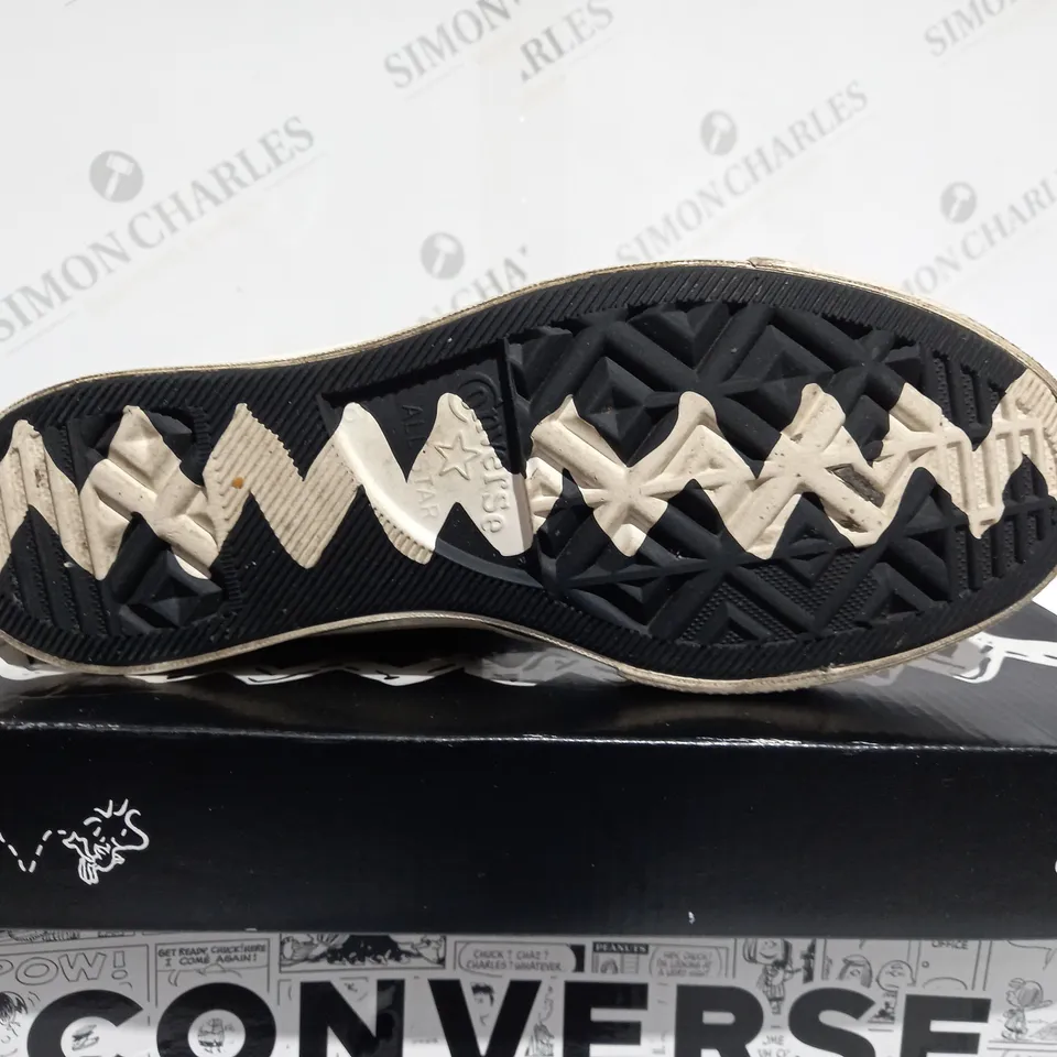 BOXED CONVERSE CHUCK 70 PEANUTS TRAINERS IN YELLOW SIZE - UK 6