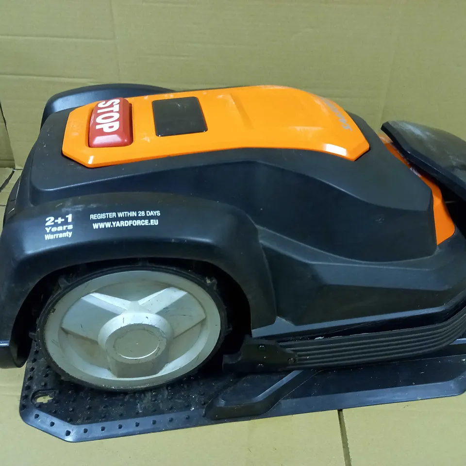 YARD FORCE EASYMOW 260B ROBOTIC LAWNMOWER 