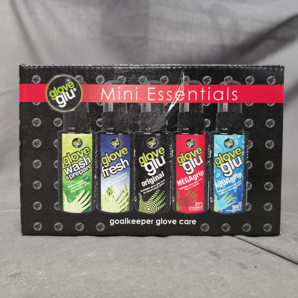 GLOVEGLU MINI ESSENTIALS GOALKEEPER GLOVE CARE
