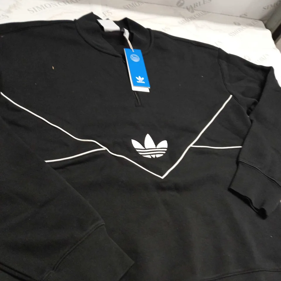 ADIDAS ORIGINAL 1/4 ZIPPED SWEATSHIRT SIZE M