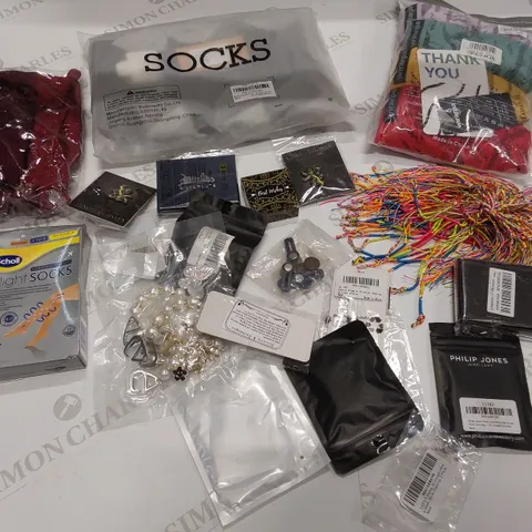 20 BRAND NEW ITEMS TO INCLUDE: 4 PACK OF UNDERWEAR, SOCKS, PHILIP JONES EARRINGS, LANNISTER PIN, FLIGHT SOCKS
