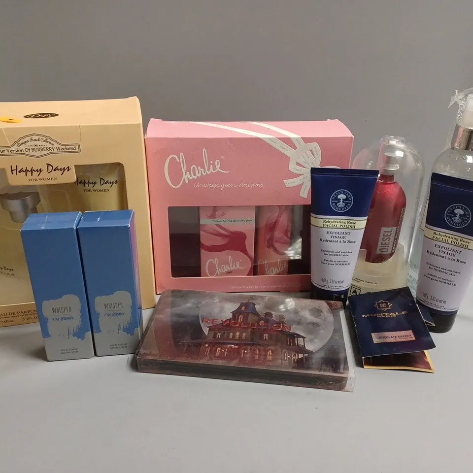 APPROXIMATELY 10 ASSORTED BEAUTY PRODUCTS TO INCLUDE DIESEL ZERO PLUS MASCULINE EAU DE TOILETTE, REVLON CHARLIE GIFT SET, HAPPY DAYS FOR WOMEN GIFT SET