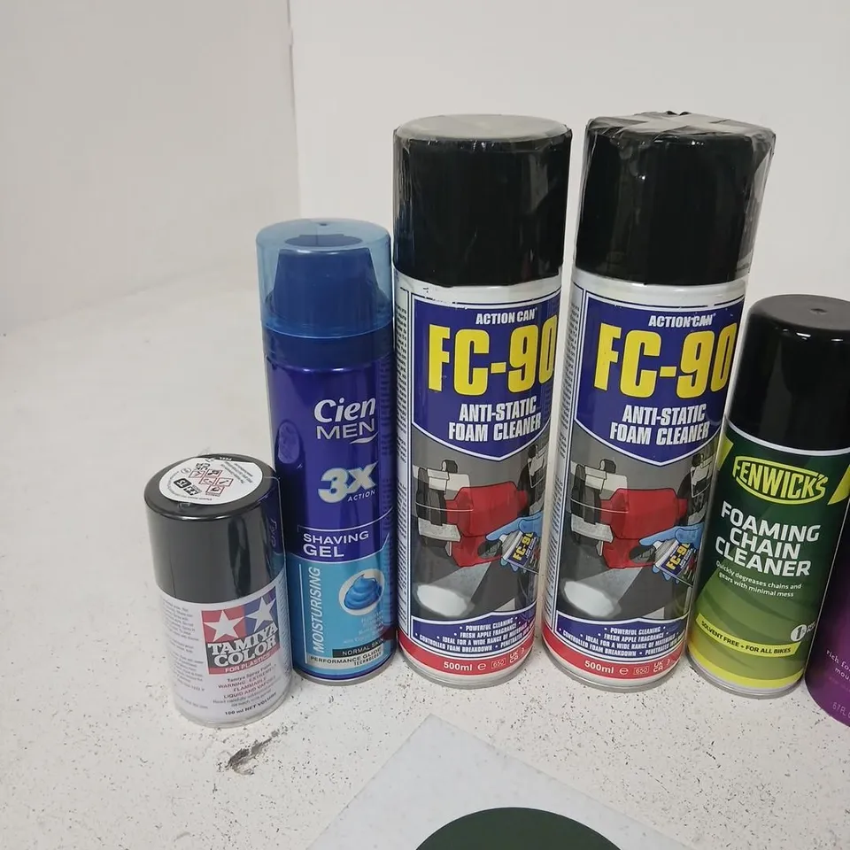 APPROXIMATELY 27 ASSORTED AEROSOL SPRAYS TO INCLUDE; ASSORTED HEALTH & BEAUTY & HOBBY ITEMS – RITUALS BODY SPRAY, DEEP HEAT SPRAY, CIEN SHAVING GEL, TAMIYA COLOR PAINTS (MIXED LOT)