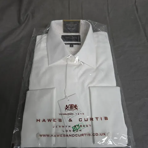 SEALED HAWES AND CURTIS BUTTONED SHIRT SIZE 15/33