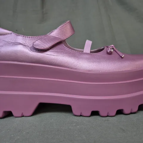 BOXED PAIR OF KOI GALAXY DOLL TRIDENT MARY JANES IN PURPLE UK SIZE 8