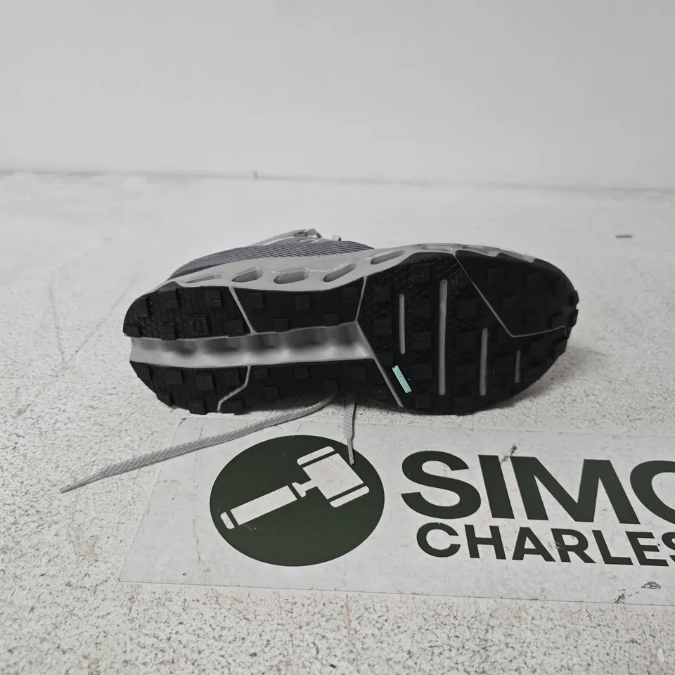 ON RUNNING GREY CLOUD SNEAKERS UK 8