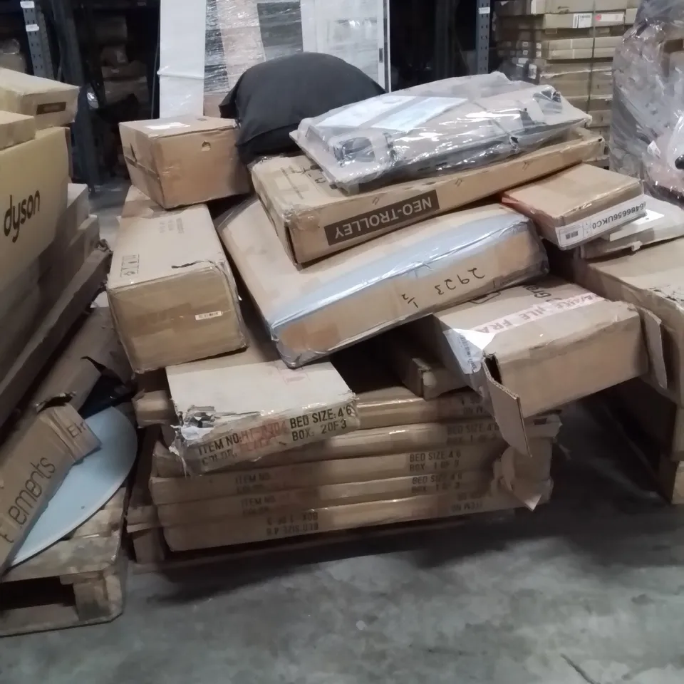PALLET OF INCOMPLETE FURNITURE SETS AND ASSORTED HOUSEHOLD PRODUCTS AND PRODUCTS TO INCLUDE:TROLLEY,INDUCTION HOB,ACRYLIC SNOWMAN 